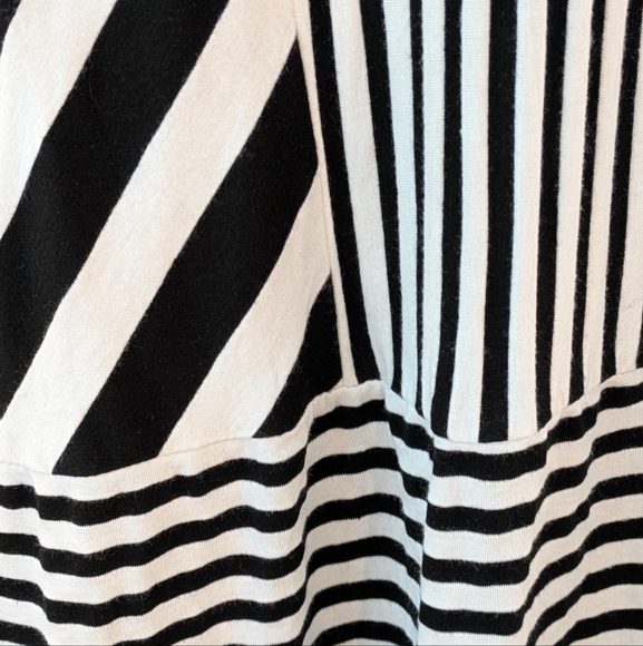 Black and Cream Striped Maxi Skirt - Picture 3 of 3
